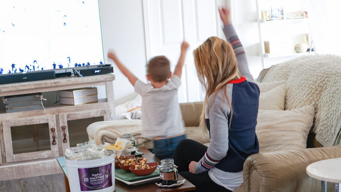 Gourmet Popcorn - Game Day Snacks by Funky Chunky via Frosted Blog @frostedevents Misty Nelson blogger & influencer - food, football, fashion and family travel