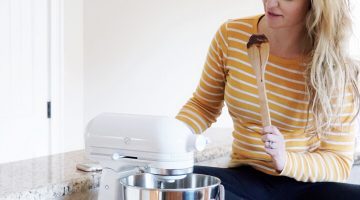 Kitchen Essentials - Kitchen Aid Mixer - You Can Shop For no eBay - ebay home goods via Misty Nelson, lifestyle blogger ad parenting influencer mom at frostedblog @frostedevents