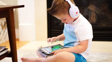 Best Headphones for Kids - Lucid HearMuffs Trio Review via Misty Nelson of Frosted Blog, frostedevents.com