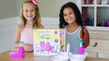 Cutie Stix Jewelry Maker - Toys for Girls - Kids Craft Kits and Activities via frostedblog @frostedevents