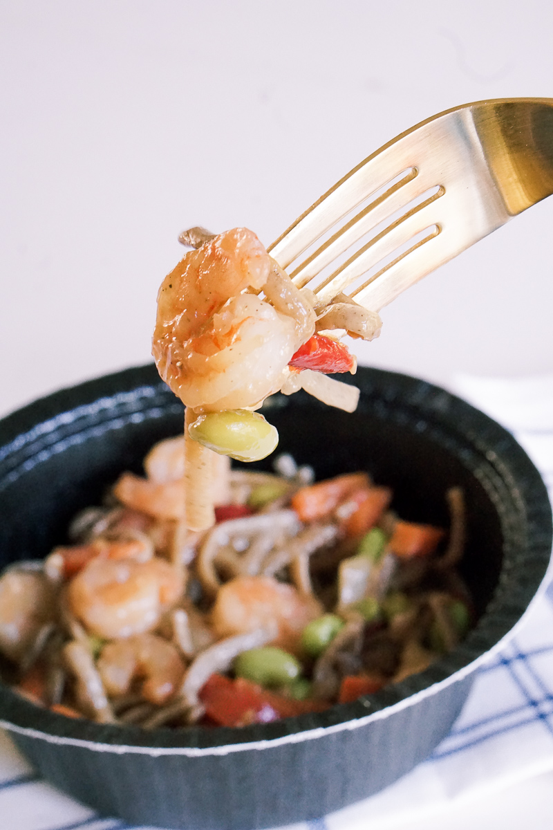 Easy Lunch Bowls - Gorton's Shrimp Bowls - Seafood Meal Ideas via Misty Nelson, food blogger frostedevents.com parenting blog