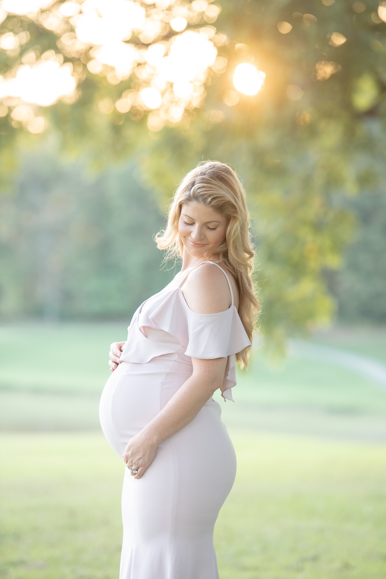 Maternity Photo Shoot - Maternity Photography - Pregnancy- Maternity Dresses frostedevents.com 