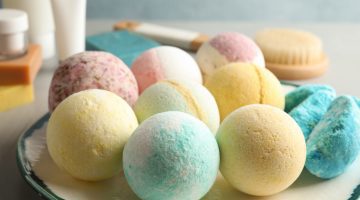 How to Make Bath Bombs - frostedBLOG DIY and Craft Ideas