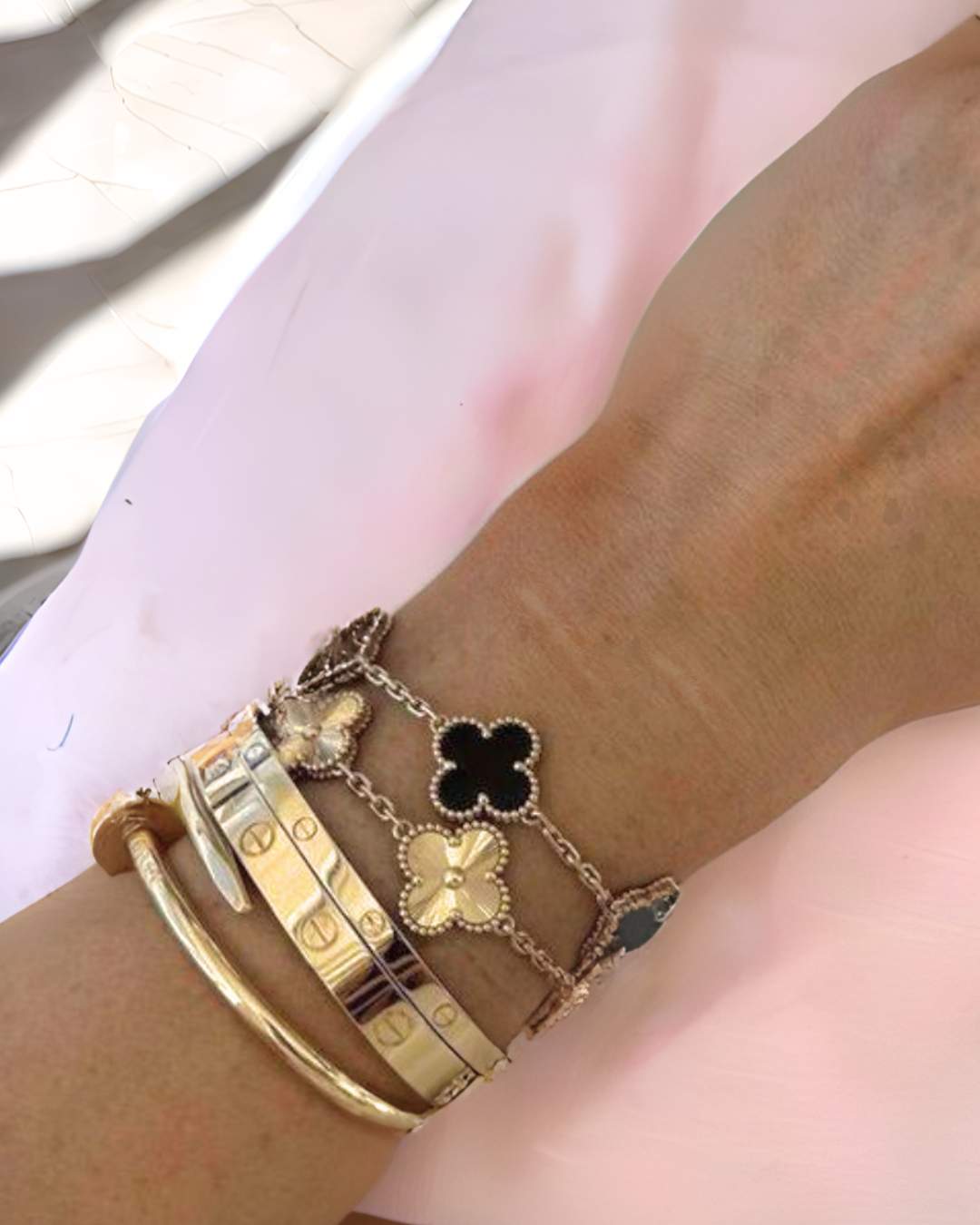 The Best Van Cleef Bracelet Dupes That Look Just Like the Real Thing